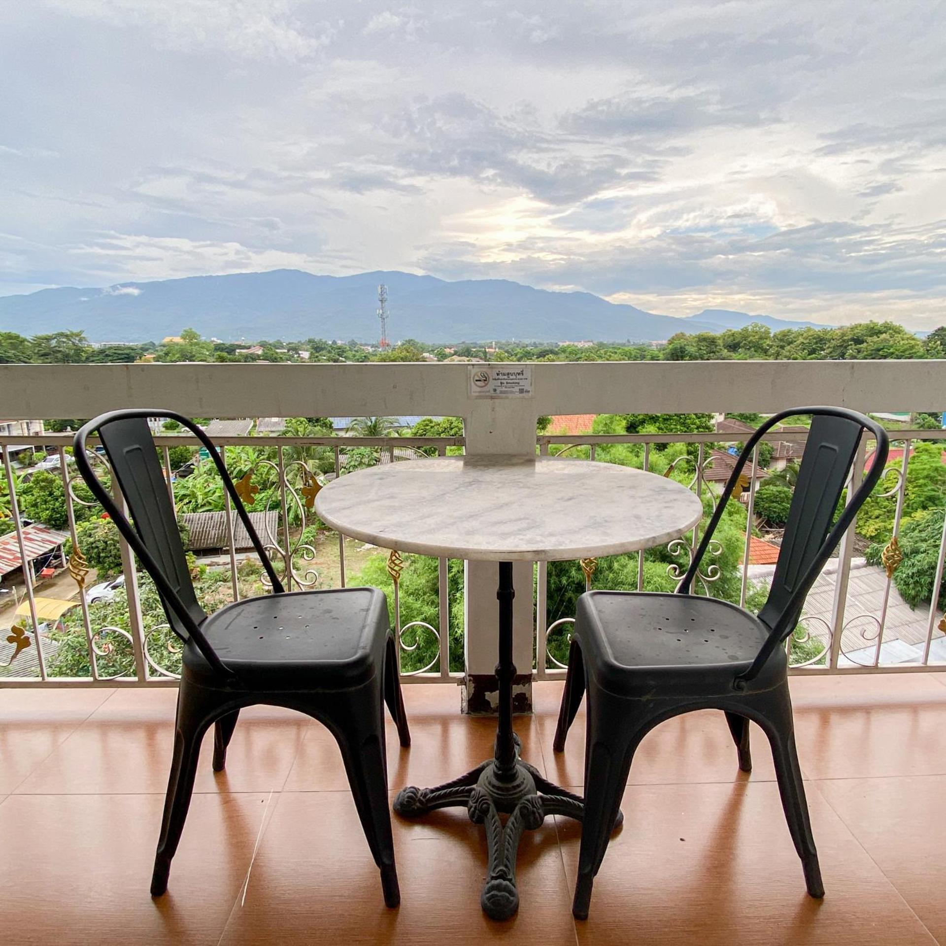 Rimtara Residence Patan Чиангмай Экстерьер фото